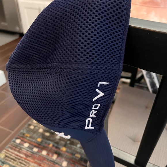 Titleist Fitted Hat - Picture 2 of 3